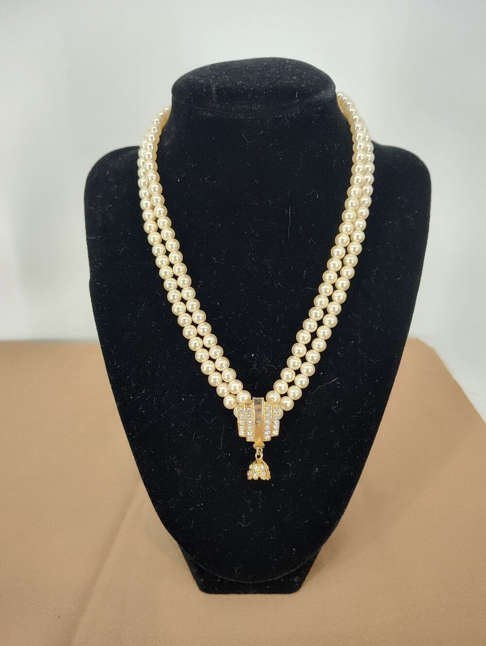 Elegant Double Faux Pearl Necklace with Gold Accent